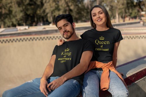 King and Queen páros póló - fekete színben arany felirattal 4