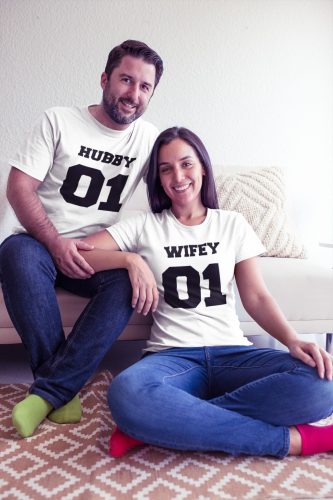 Hubby és Wifey páros póló - fehér színben